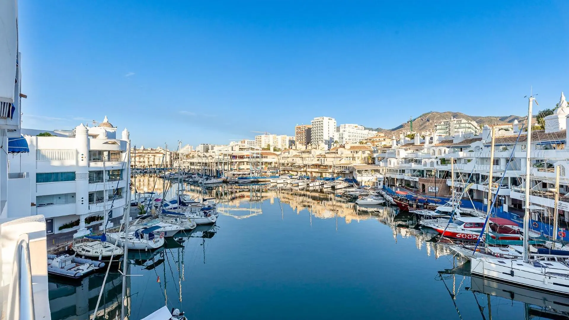 Holiday Rental Apartment Puerto Marina Benalmadena Sea View - 1 Minuto De La Playa Vista Al Mar