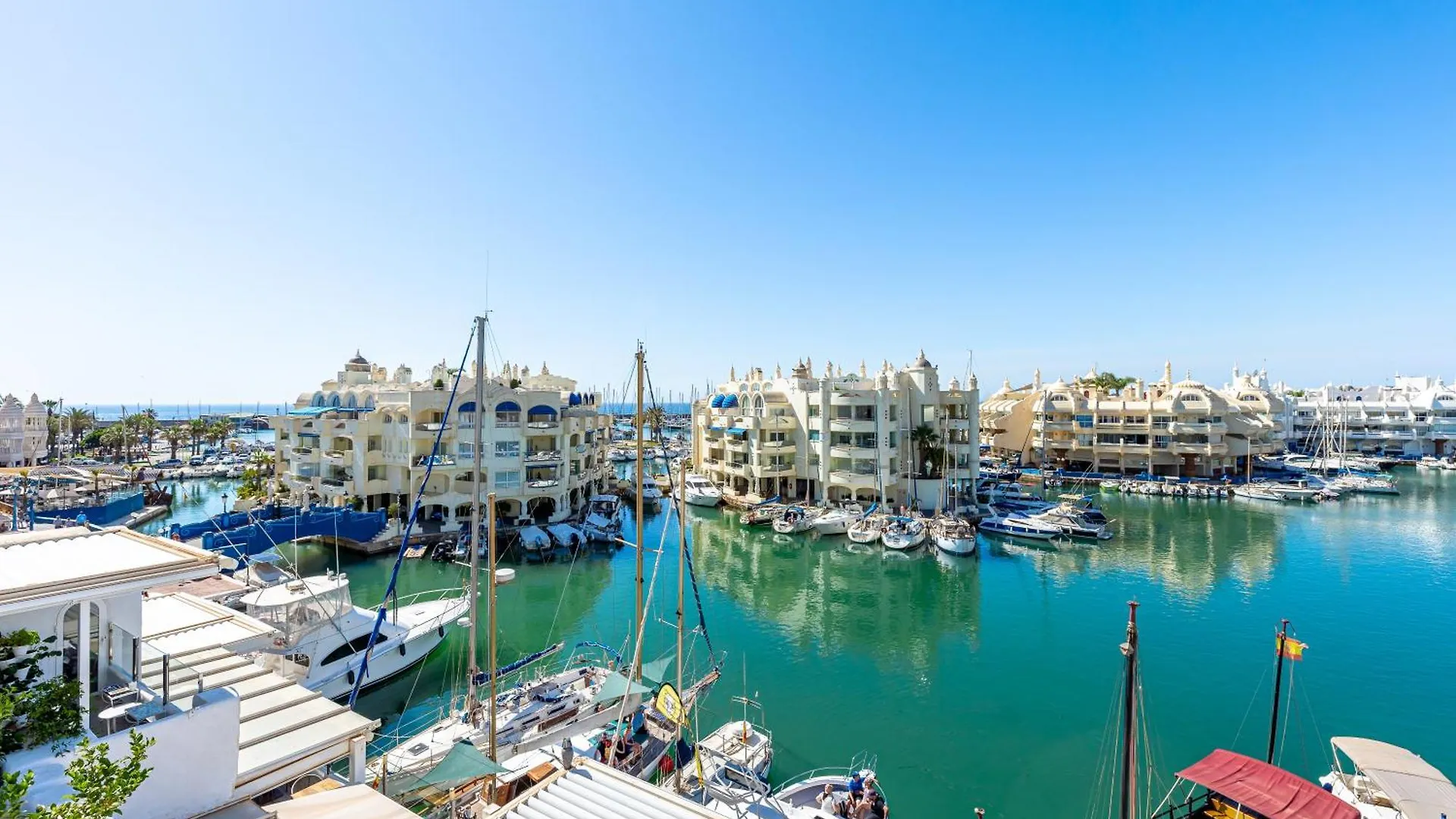 Holiday Rental Apartment Puerto Marina Benalmadena Sea View - 1 Minuto De La Playa Vista Al Mar